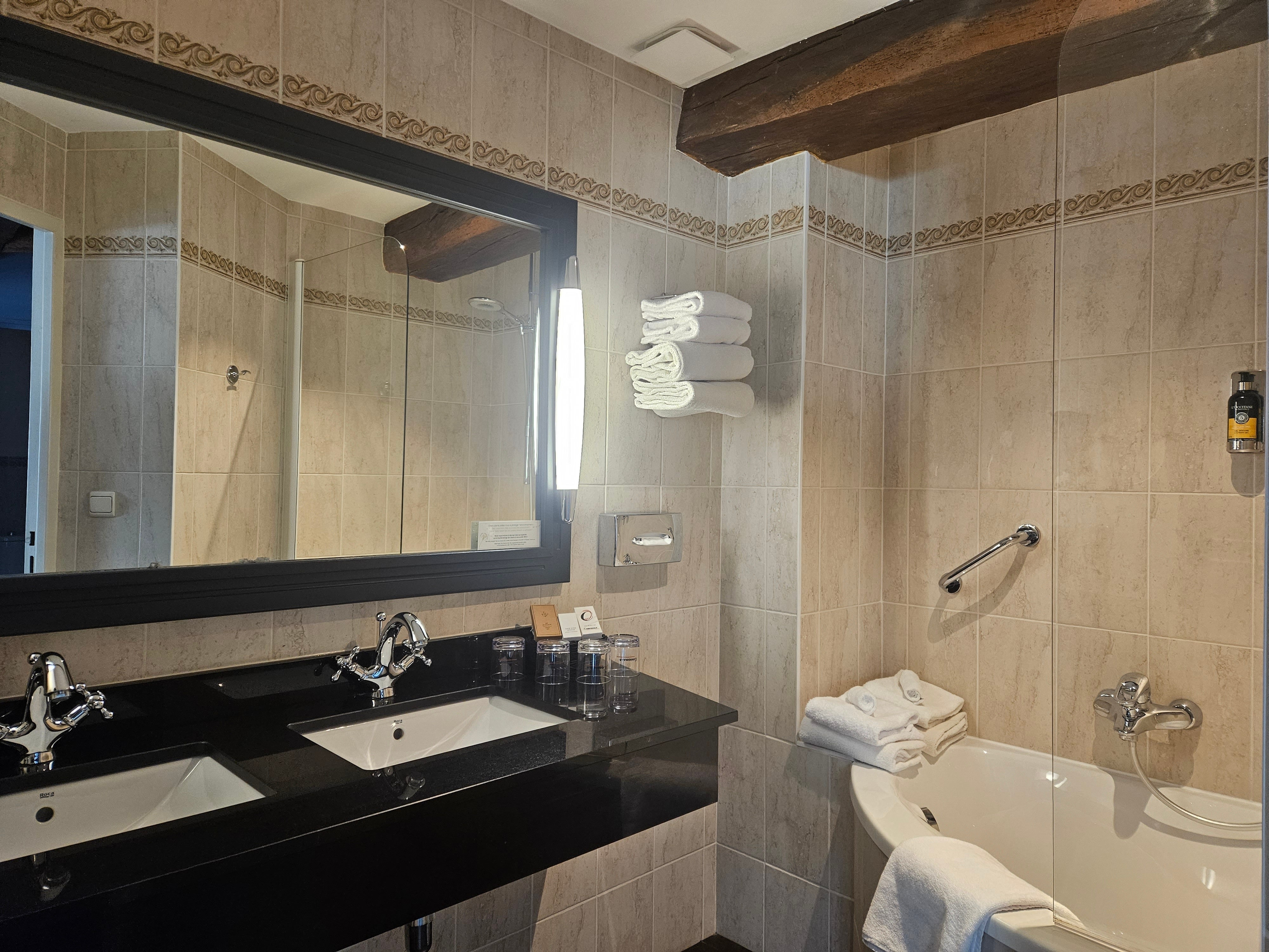 Chambre familiale mansardée